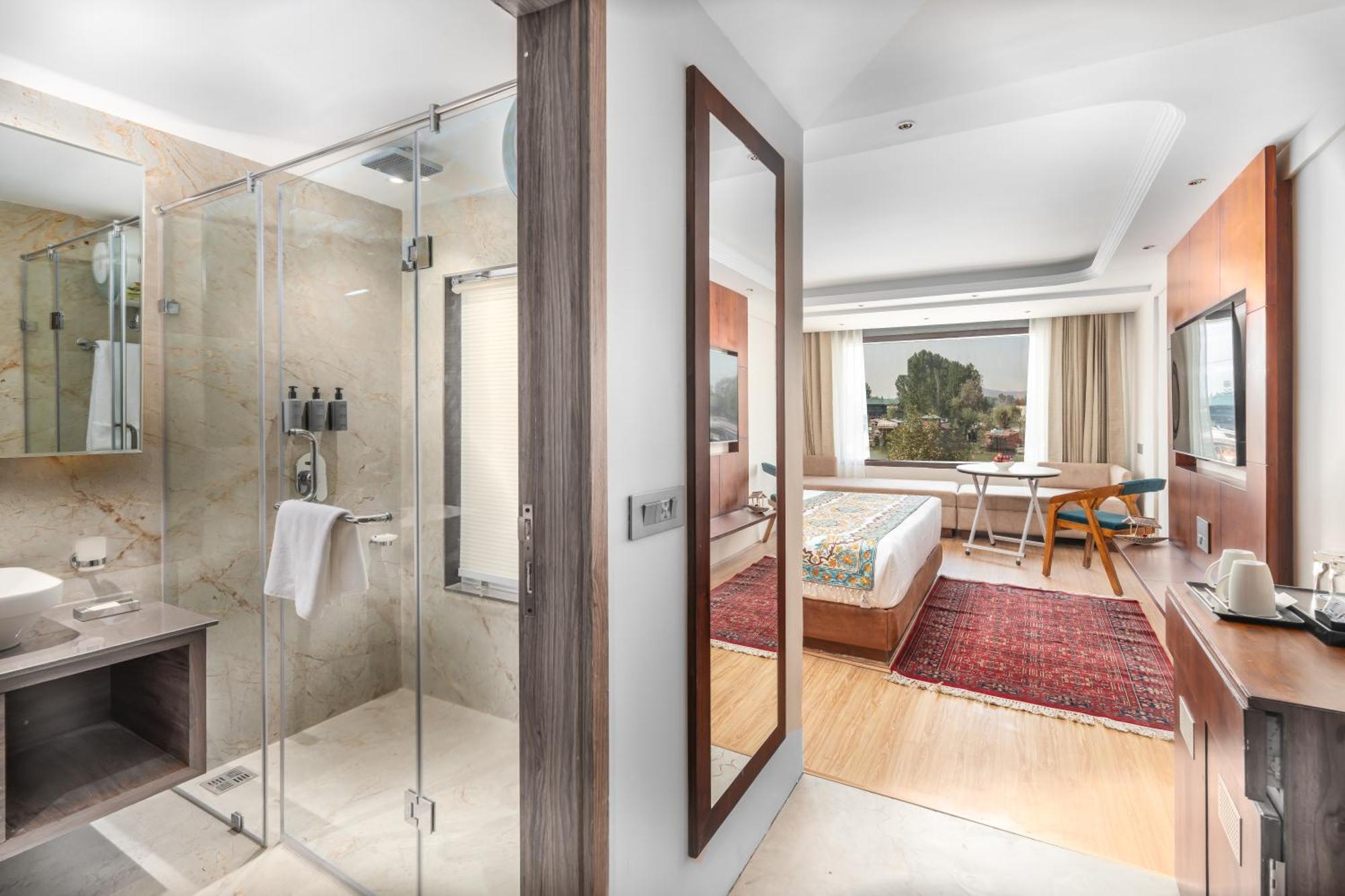 Hotel 11 Boulevard ศรีนาการ์ ภายนอก รูปภาพ